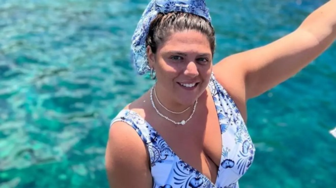 san-gorgona-se-kataprasina-nera-apotheosi-sto-instagram-gia-ti-danai-mparka-amp-038-tis-nees-fotografies-apo-tis-diakopes-tis-173506