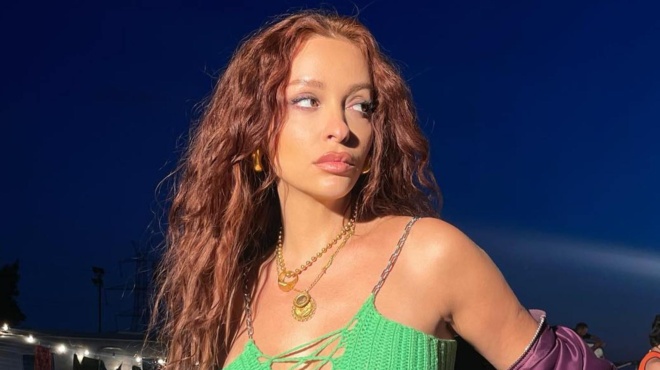 tin-paradechtikan-oloi-i-foyreira-deichnei-to-prosopo-tis-choris-ichnos-makigiaz-amp-038-amp-8220-teleionei-amp-8221-ta-filtra-ton-influencers-167610