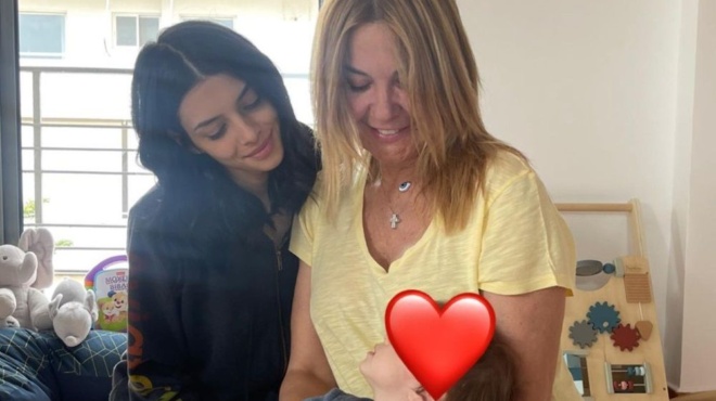 ekane-to-thayma-tis-i-panagia-i-spania-pathisi-tis-eggonis-tis-christinas-pappa-amp-038-o-golgothas-me-tin-ygeia-tis-170890