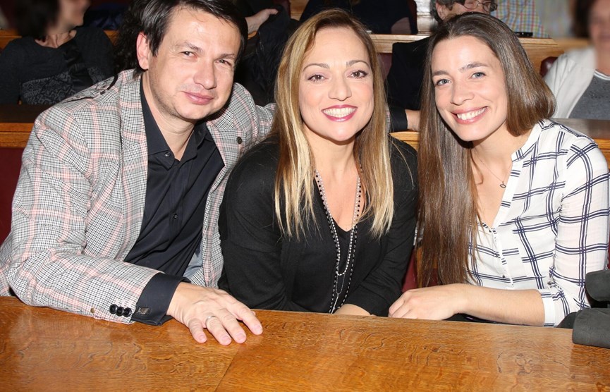 Αφρούλα "Ευτυχισμένοι Μαζί" 