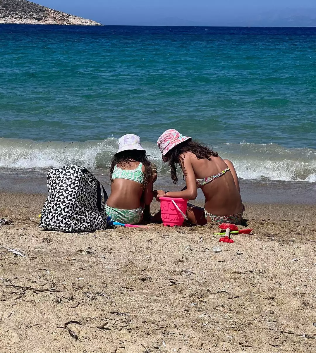 Μπέττυ Μαγγίρα διακοπές