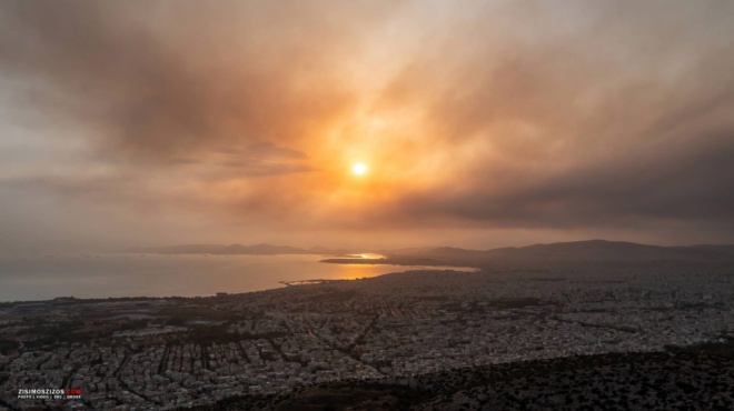 teleionei-i-ellada-mas-tragodia-foties-pantoy-oi-kapnoi-apo-ta-pyrina-metopa-kalypsan-ton-oyrano-tis-choras-mas-180444