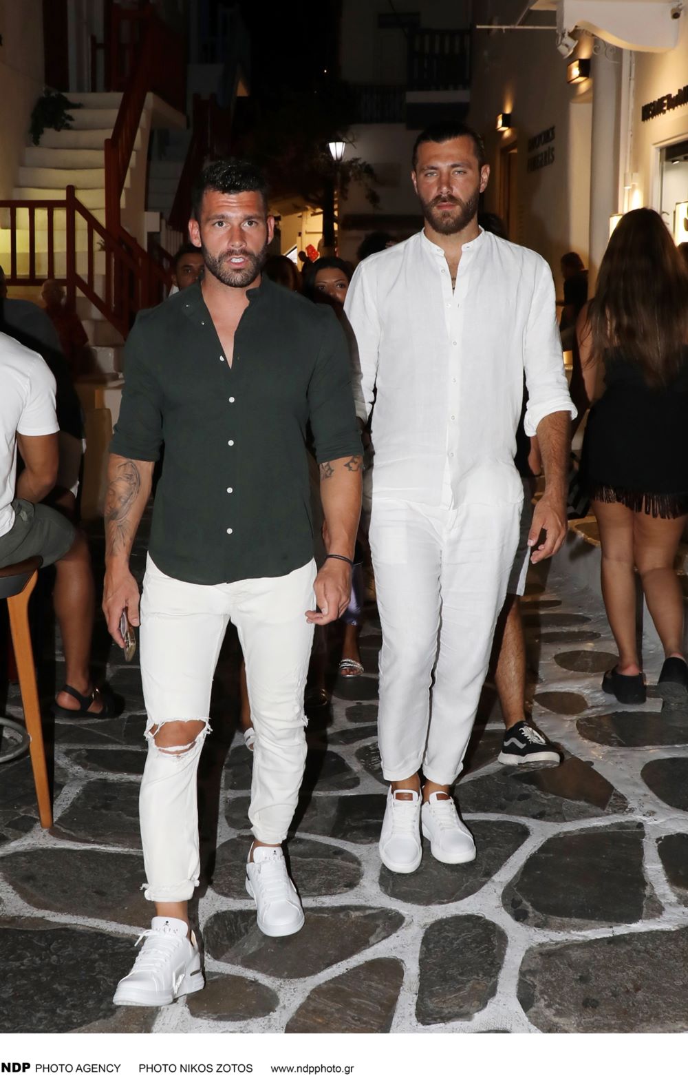 Στάθης Σχίζας και Νίκος Μπάρτζης στη Μύκονο 