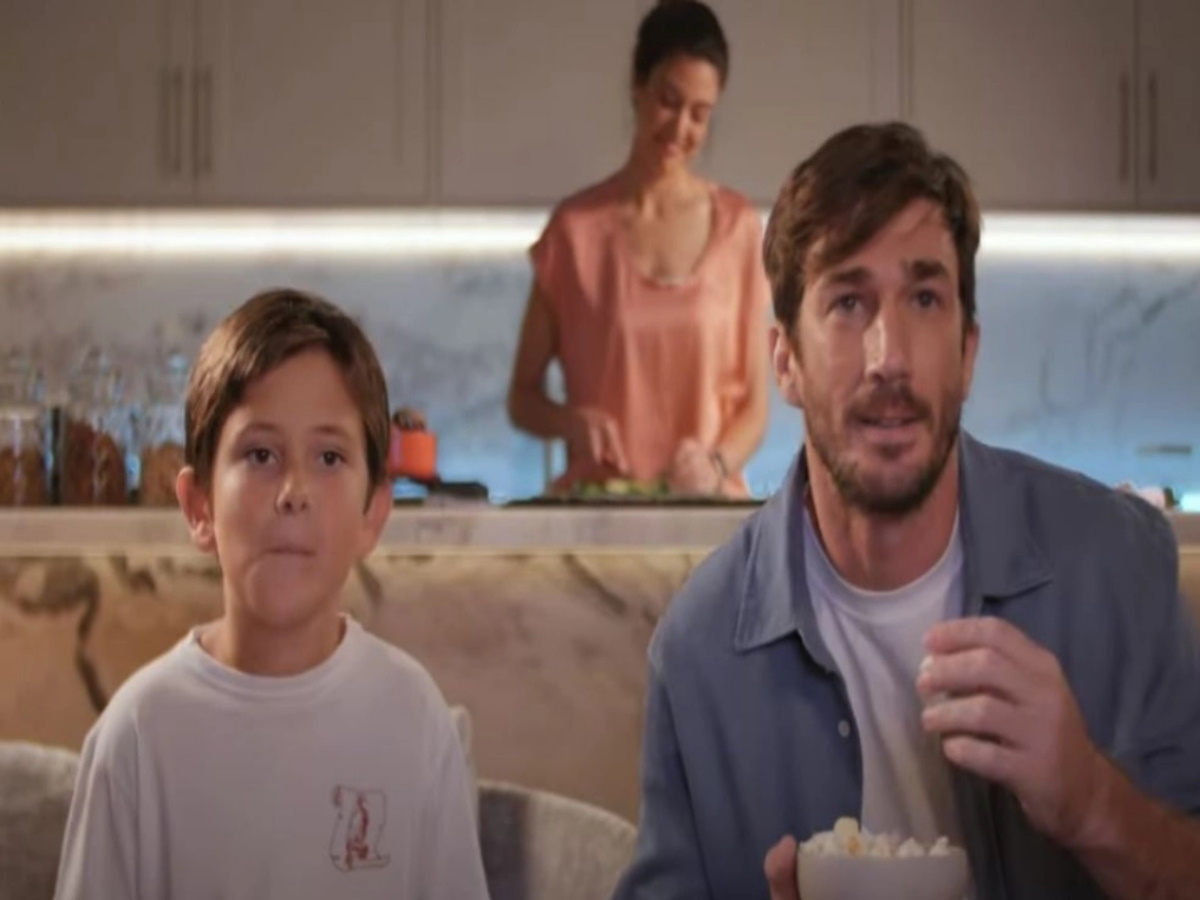 Ο γιος του Άδωνι Γεωργιάδη σε σποτ 