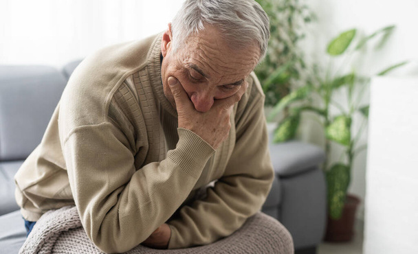 amp-8220-moy-amp-8220-sfyrixan-amp-8221-oti-i-kori-moy-den-einai-diko-moy-paidi-amp-038-apo-tote-zo-ena-martyrio-ti-na-kano-na-to-psaxo-amp-8221-175127