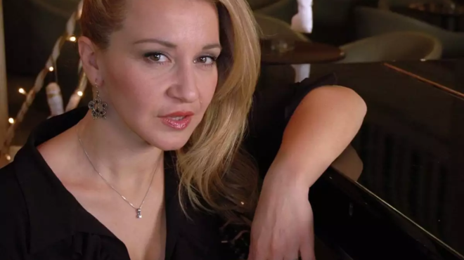 vazei-kato-lamperes-paroysiastries-etsi-einai-simera-i-frinta-toy-para-pente-15-chronia-meta-to-telos-tis-seiras-178922