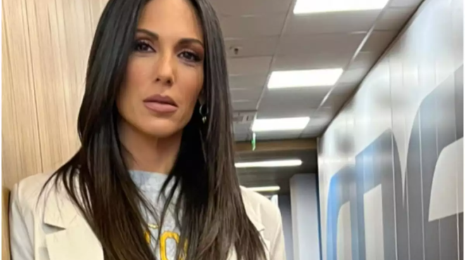 edeixe-gia-1i-fora-mia-kai-monadiki-foto-toy-aytos-einai-o-syzygos-tis-anthis-voylgari-melachrinos-amp-038-koyklos-180500