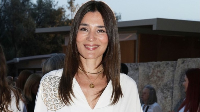 koiliakoi-petra-gymnasmena-podia-mesi-dachtylidi-i-maria-naypliotoy-pozarei-me-magio-stin-ikaria-amp-038-oloi-ti-thaymasame-176875