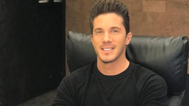 ton-apotheose-oli-i-katerini-o-nikos-oikonomopoylos-dorise-oli-tin-amoivi-toy-gia-na-chtistei-ekklisia-179249