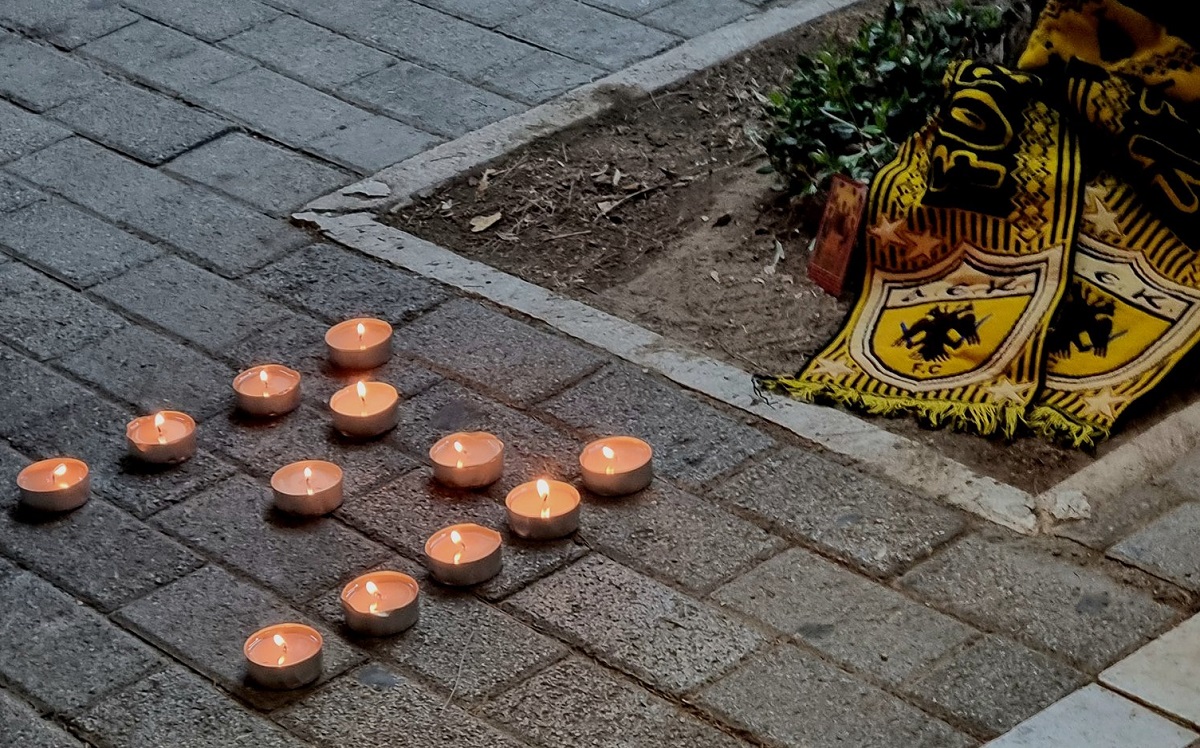 Ο 29χρονος Μιχάλης τιμήθηκε από φιλάθλους της ΑΕΚ