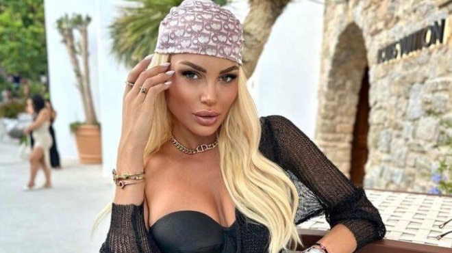 amp-8220-pos-egines-etsi-amp-8221-dekades-antidraseis-stin-teleytaia-foto-tis-alexandras-panagiotaroy-tin-amp-8220-ethapsan-amp-8221-oi-followers-173836