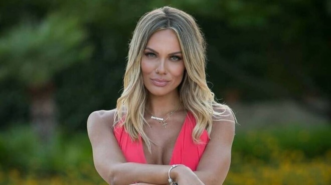 amp-8220-ta-echeis-ta-kilakia-soy-amp-8221-to-akompso-scholio-sti-foto-tis-maleskoy-amp-038-i-amp-8220-pliromeni-amp-8221-apantisi-tis-paroysiastrias-187695