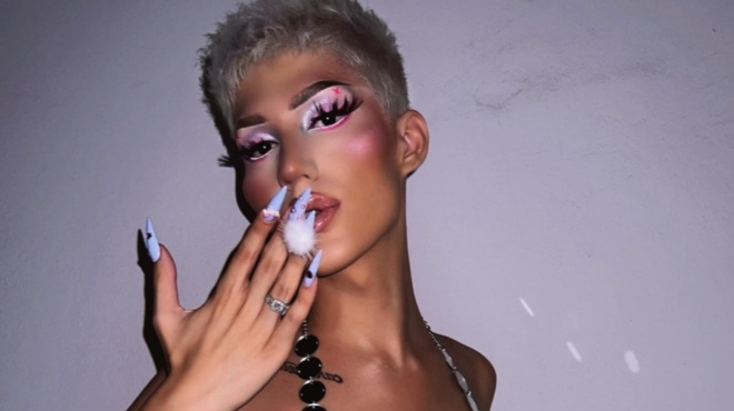 eimai-i-fantasiosi-olon-ton-arsenikon-o-themis-kanellos-deichnei-ta-minymata-poy-toy-stelnoyn-oi-antres-189555