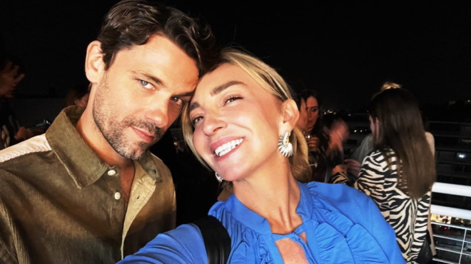 amp-8220-agapo-ta-akatergasta-amp-8221-i-royla-revi-fotografizetai-choris-filtra-amp-038-stelnei-dynato-minyma-se-oles-tis-gynaikes-191093