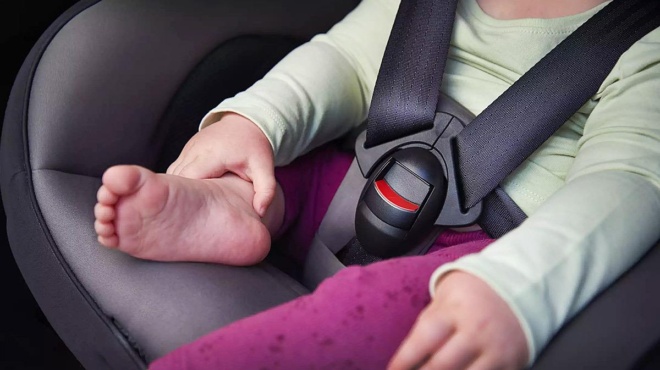 ileia-afisan-to-paidi-toys-sto-aytokinito-kai-pigan-gia-psonia-amp-8211-perastikoi-fonaxan-tin-pyrosvestiki-184074