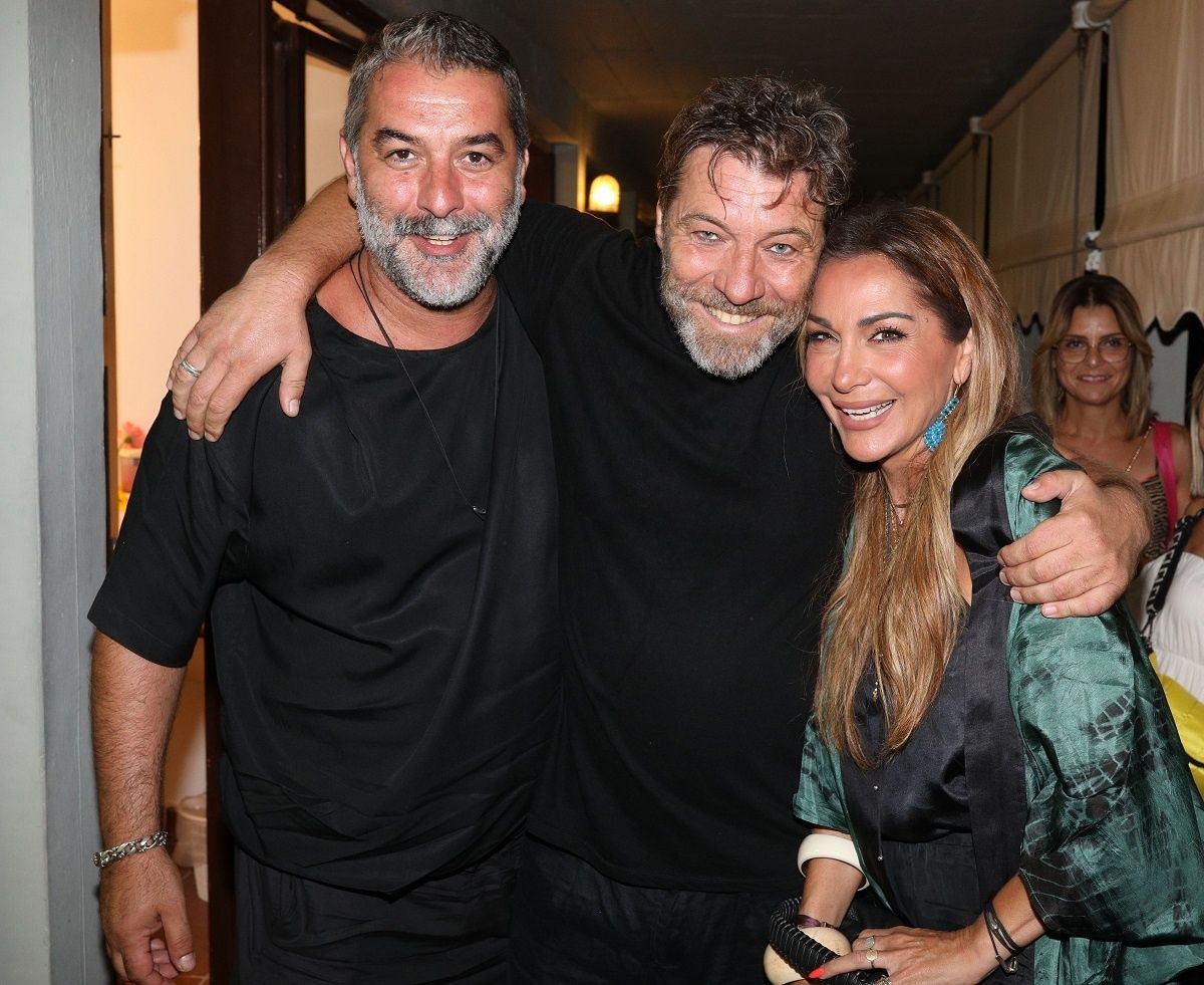 Δέσποινα Βανδή και Βασίλης Μπισμπίκης στην Επίδαυρο 