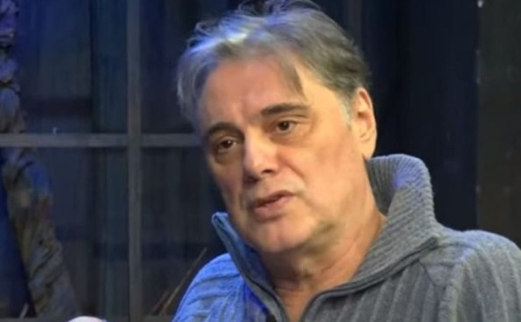 Επέστρεψε στο θέατρο ο Οδυσσέας Σταμούλης