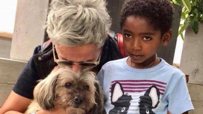 amp-8220-eimai-mama-yiothetimenon-paidion-poy-eroteyetai-gynaikes-amp-8221-gnosti-epicheirimatias-xespa-gia-ton-achillea-mpeo-194323