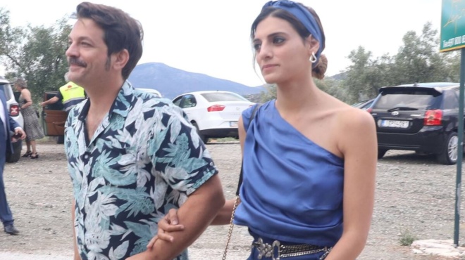 terastia-koyzina-monterna-krevatokamara-mageyei-to-spiti-poy-i-christina-cheila-fameli-menei-me-ton-totsika-195338