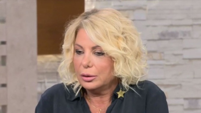 meion-7-320-eyro-apo-to-poythena-dyskoles-ores-gia-ti-stella-mpezantakoy-amp-8211-i-dimosia-kataggelia-se-astynomiko-gia-apati-197982