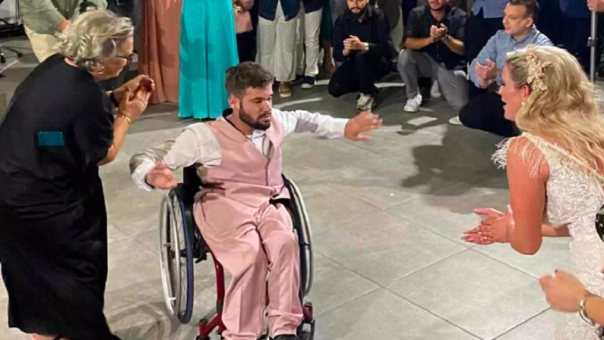 Ραφαήλ Πατρωνίδης ζεϊμπέκικο