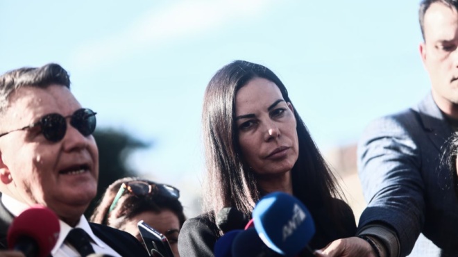 anendotos-gia-ti-vatidoy-o-koygias-amp-8220-gynaika-poy-soy-ekane-2-paidia-amp-038-pigainei-me-allon-andra-den-echei-epistrofi-amp-8221-204461