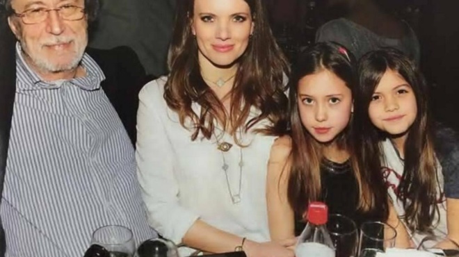 sosta-montela-oi-kallones-kores-triantafyllopoyloy-kilian-megalosan-amp-038-klevoyn-tis-entyposeis-me-tin-omorfia-toys-206177