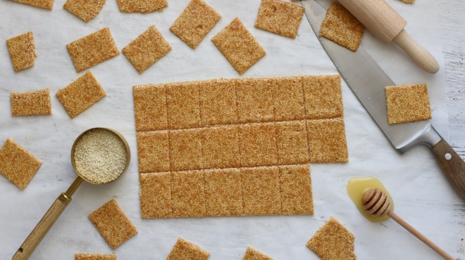 richnei-ti-cholisterini-prostateyei-kardia-amp-038-osta-elliniko-paradosiako-glyko-kanei-thaymata-alla-trone-ligoi-207748