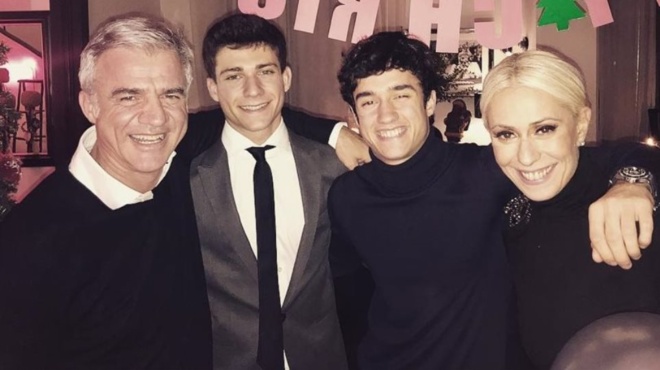 maria-mpakodimoy-eimai-i-pio-perizititi-pethera-tis-elladas-moy-stelnoyn-amp-8220-thelo-opoion-ap-toys-dyo-na-amp-8217-nai-amp-8221-201069