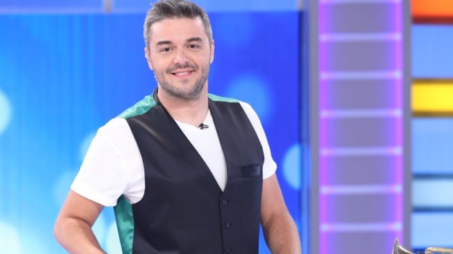 afonos-o-polychronidis-paiktria-ston-amp-8220-trocho-amp-8221-elyse-ton-dyskolo-grifo-amp-8220-pagose-amp-8221-to-plato-amp-038-efyge-me-gemates-tsepes-201677