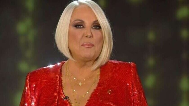 pigame-sto-monastiri-toy-agioy-paisioy-kaname-paraklisi-kai-sikothike-to-thayma-poy-esose-ti-royla-koromila-202309