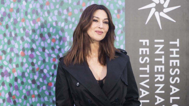 pariggeile-gioyvetsi-amp-038-chorta-akomplexaristi-kai-katholoy-psonismeni-i-monika-mpeloytsi-troei-se-taverna-sta-ladadika-202771