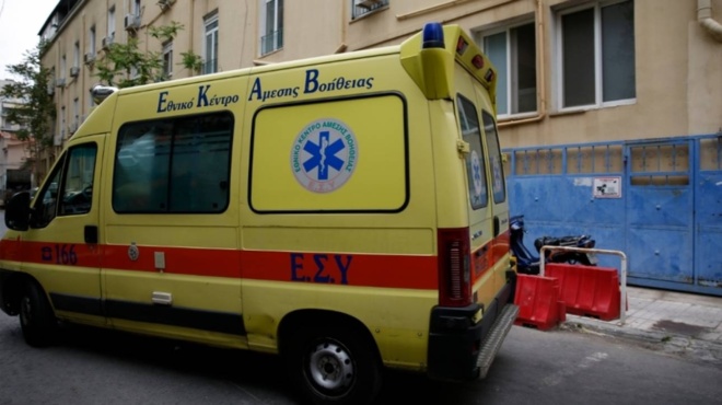 eklaigan-oloi-oi-giatroi-nekro-paidaki-3-eton-ola-xekinisan-apo-ena-aplo-exanthima-aparigoritoi-oi-goneis-207139