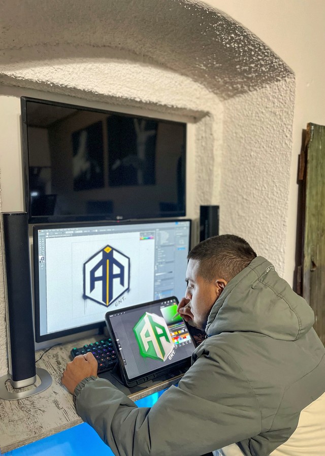 Νίκος Δαράκης