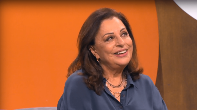 edeixe-30-chronia-neoteri-oloi-apotheonoyn-tin-charis-alexioy-meta-apo-ayti-ti-foto-poy-anevase-chamos-apo-scholia-202430