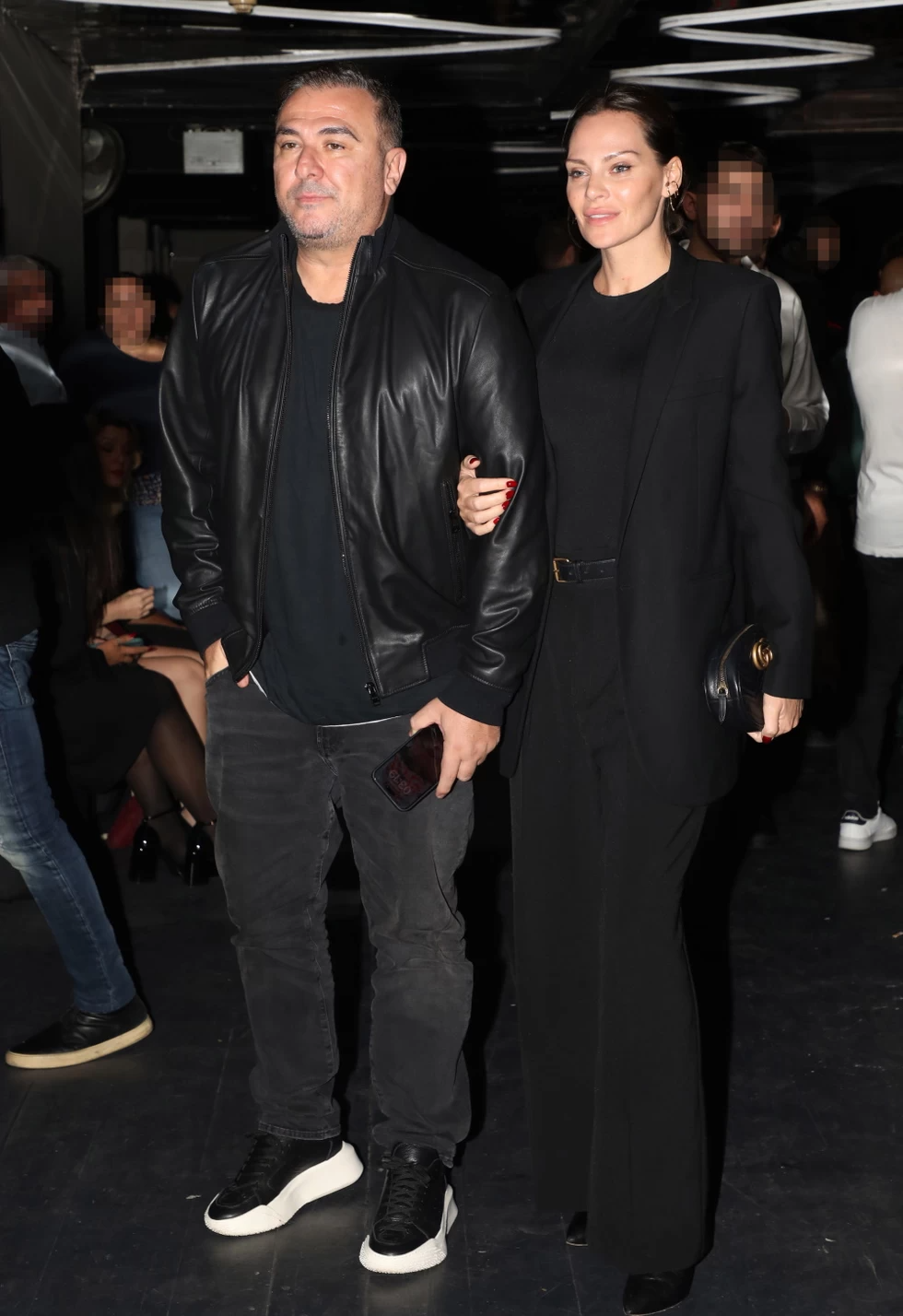 Νυχτερινή έξοδο για Υβόννη Μπόσνιακ και Αντώνη Ρέμο 