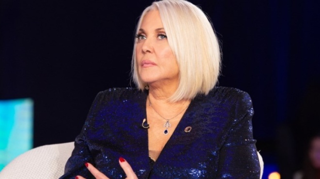 amp-8220-echo-faei-toso-xylo-amp-8221-amp-8220-cheimarros-i-royla-koromila-to-telos-apo-tin-tv-i-monaxia-amp-038-i-schesi-poy-den-mathame-pote-205405