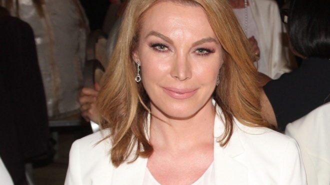 erixe-to-instagram-i-tatiana-ta-panakriva-epipla-to-polyteles-saloni-amp-038-to-chryso-christoygenniatiko-dentro-211929