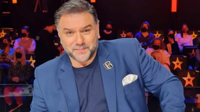 kathilonei-o-grigoris-arnaoytogloy-amp-8220-ton-kalesa-na-erthei-ektaktos-sti-malaisia-na-me-vrei-zitisa-voitheia-amp-8221-213789