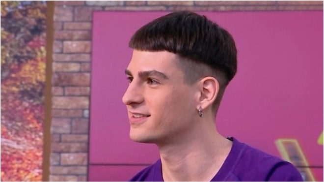 amp-8220-pagosan-amp-8221-oi-paroysiastes-stin-ert-me-ton-kalesmeno-toys-amp-8220-tora-prin-mpo-sto-stoyntio-astynomikoi-me-chleyazan-amp-8221-213812