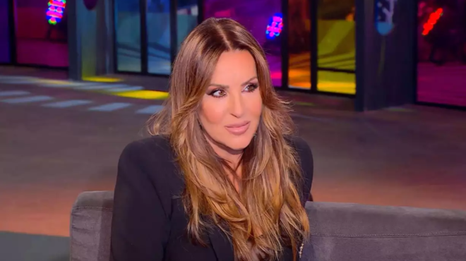 amp-8220-echeis-liga-christoygenna-sta-filtra-soy-amp-8221-amp-8220-parti-amp-8221-sto-diadiktyo-me-tin-eortastiki-foto-tis-natalias-germanoy-211618