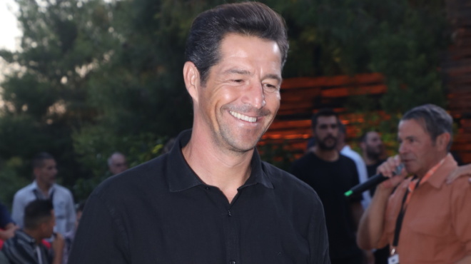 amp-8220-gia-sena-axizei-na-zo-amp-8221-amp-8220-lionei-amp-8221-to-diadiktyo-o-apostolos-royvas-i-1i-fotografia-me-ton-2-minon-gio-toy-209625