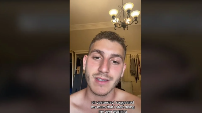 amp-8220-den-to-antecho-amp-8221-o-antonis-menei-me-toys-goneis-toy-amp-038-moirazetai-to-ena-kai-monadiko-parapono-apo-ti-mama-toy-216477