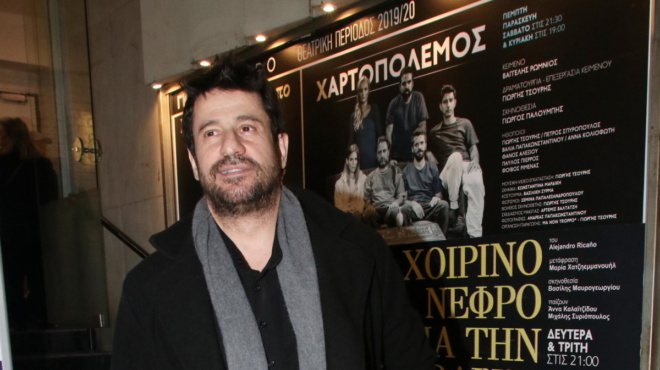 evale-polla-kila-makryne-moysia-amp-038-mallia-t-amp-8217-allaxe-ola-agnoristos-pleon-o-alexis-georgoylis-dierreysan-foto-222889