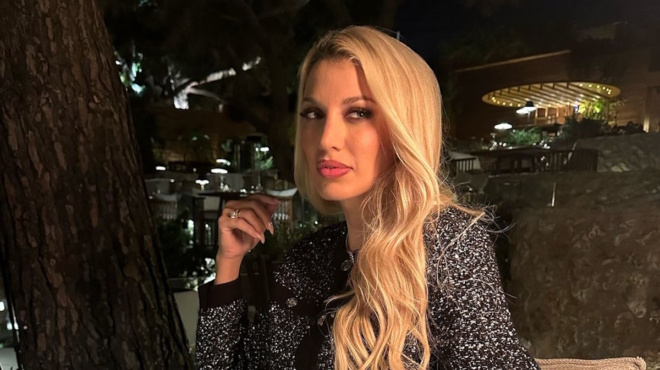 forese-to-lathos-roycho-i-spyropoyloy-vgike-vrady-me-ton-syzygo-tis-alla-oloi-scholiasan-to-idio-pragma-pano-tis-223971