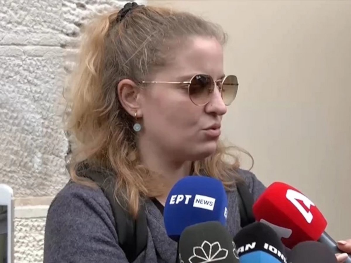 Συγκινεί η αδελφή του Μπάμπη Κούτσικου 