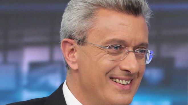 amp-8220-krima-amp-8221-apogoiteymenos-o-nikos-chatzinikolaoy-me-ton-xaderfo-toy-ton-amp-8220-dikase-amp-8221-dimosia-me-4-lexeis-225479