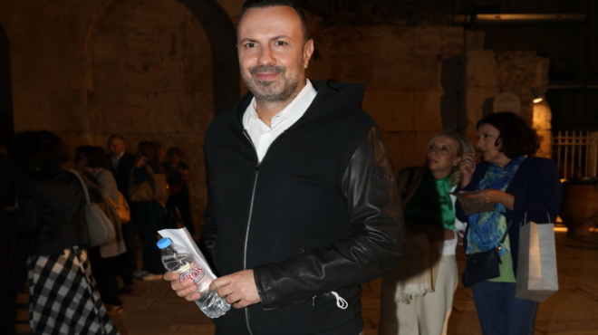 efyges-ti-mera-toy-fotos-vary-penthos-gia-ton-taso-tryfonos-perna-exairetika-dyskoles-ores-219297