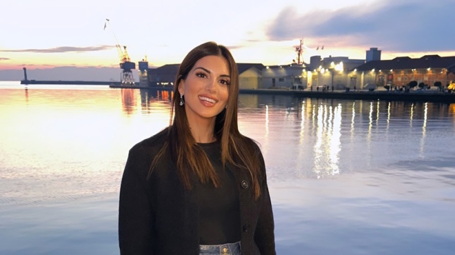 ta-gonidia-kanoyn-thaymata-i-stamatina-tsimtsili-mas-deichnei-tin-koykla-aderfi-tis-kai-tin-oloidia-mitera-tis-219356