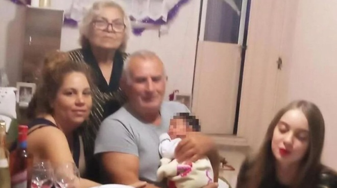 echei-idi-10-eggonia-70chronos-kritikos-egine-xana-pateras-apo-tin-31chroni-syzygo-toy-amp-038-dilonei-paneytychis-225451